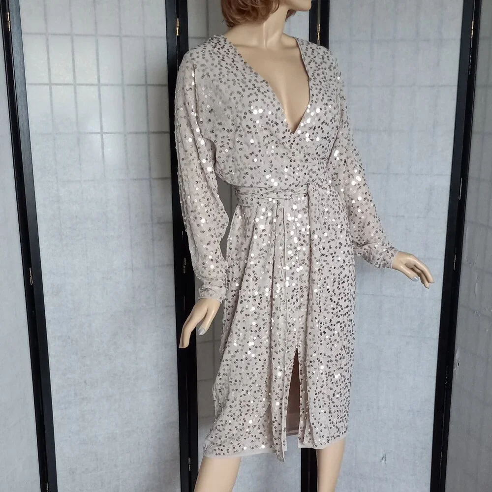 Nwt ASOS DESIGN Gold Scatter Sequin Batwing Sleeve Wrap Midi Dress Size 10 - Picture 8 of 14